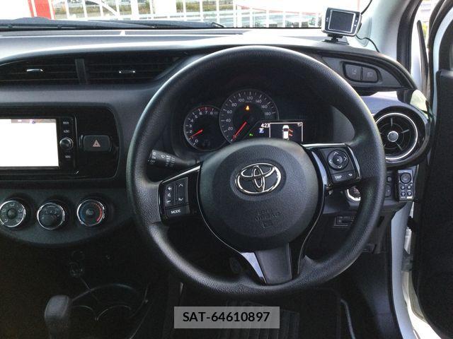 Toyota VITZ 2018-08 2448297-6