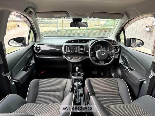 Toyota VITZ 2018-12 3390345-10