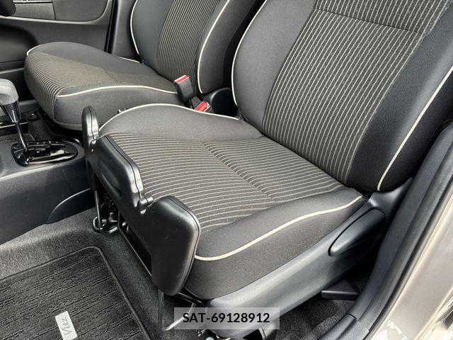 Toyota VITZ 2018-12 3390345-13