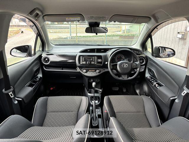 Toyota VITZ 2018-12 3390345-19