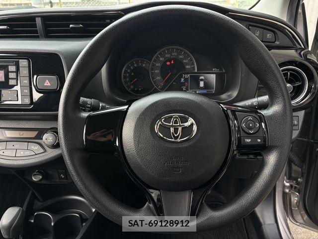 Toyota VITZ 2018-12 3390345-21