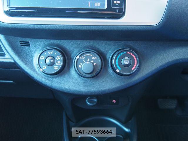 Toyota VITZ 2015-09 3390370-11