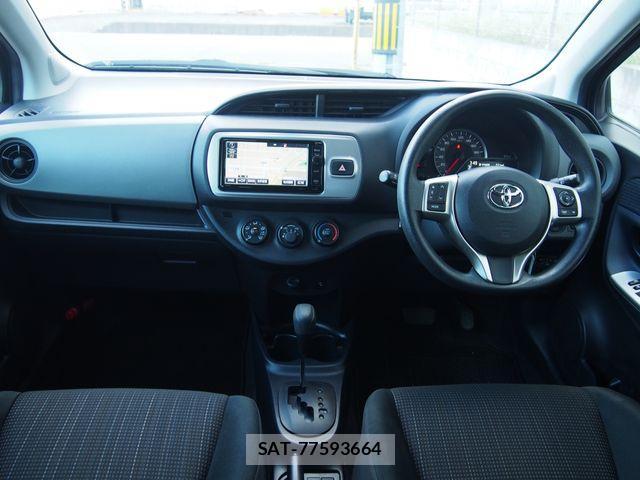 Toyota VITZ 2015-09 3390370-1