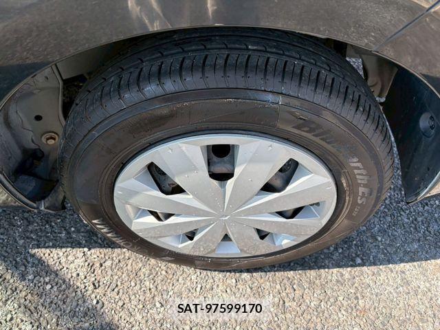 Toyota VITZ 2011-07 3779359-9