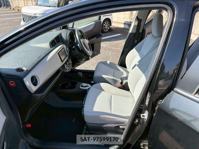 Toyota VITZ 2011-07 3779359-18