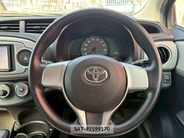 Toyota VITZ 2011-07 3779359-19