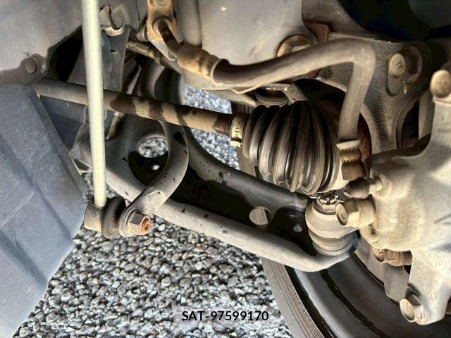 Toyota VITZ 2011-07 3779359-29