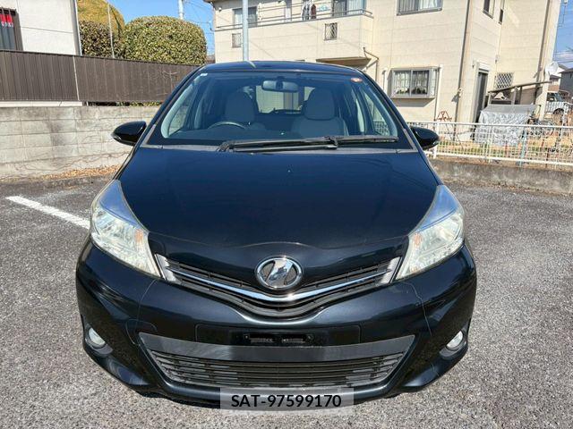 Toyota VITZ 2011-07 3779359-5