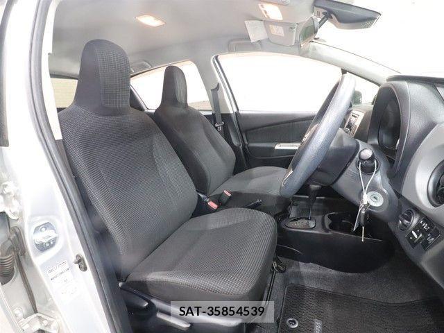 Toyota VITZ 2015-07 4051122-3