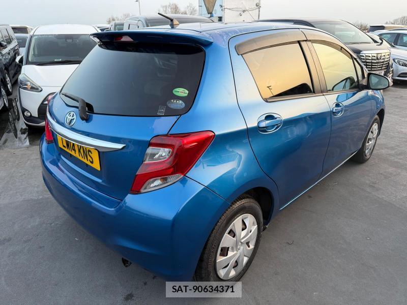 Toyota VITZ 2014-05 1320523-11