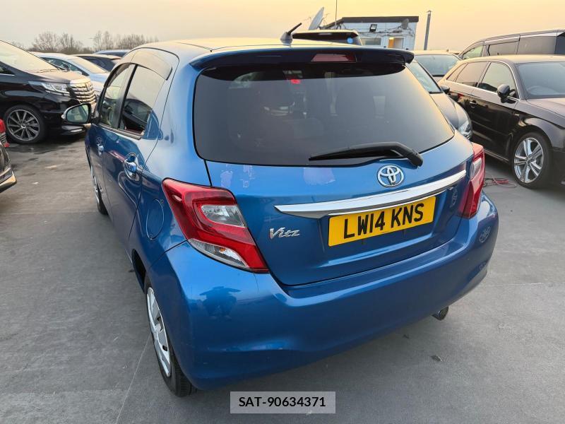 Toyota VITZ 2014-05 1320523-16