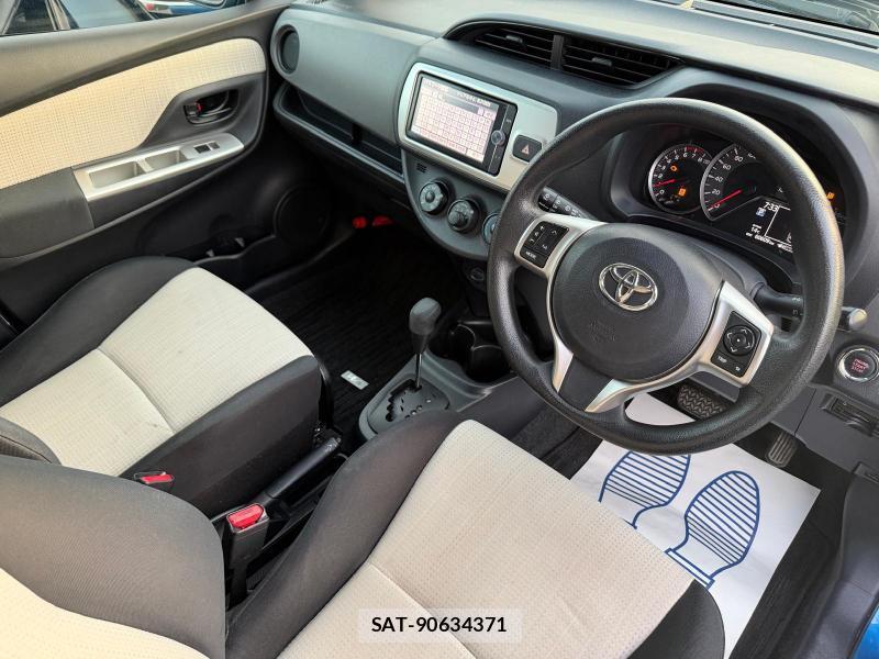 Toyota VITZ 2014-05 1320523-26