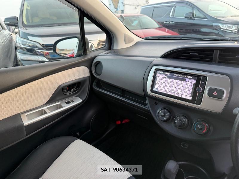 Toyota VITZ 2014-05 1320523-35
