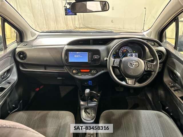 Toyota VITZ 2017-03 4373431-16