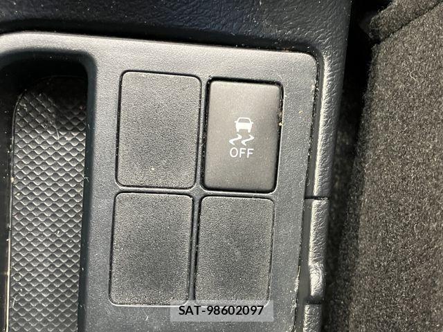 Toyota VITZ 2016-07 4395684-14