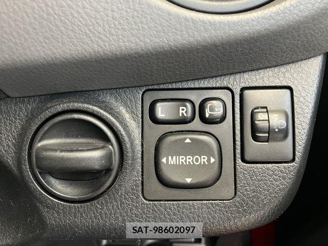 Toyota VITZ 2016-07 4395684-18