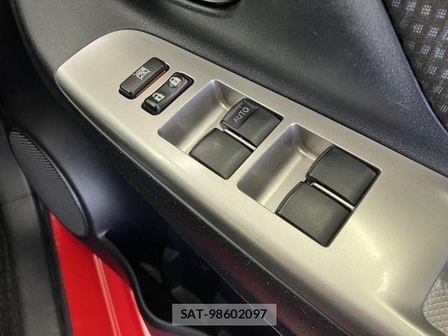 Toyota VITZ 2016-07 4395684-21