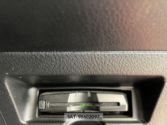 Toyota VITZ 2016-07 4395684-22