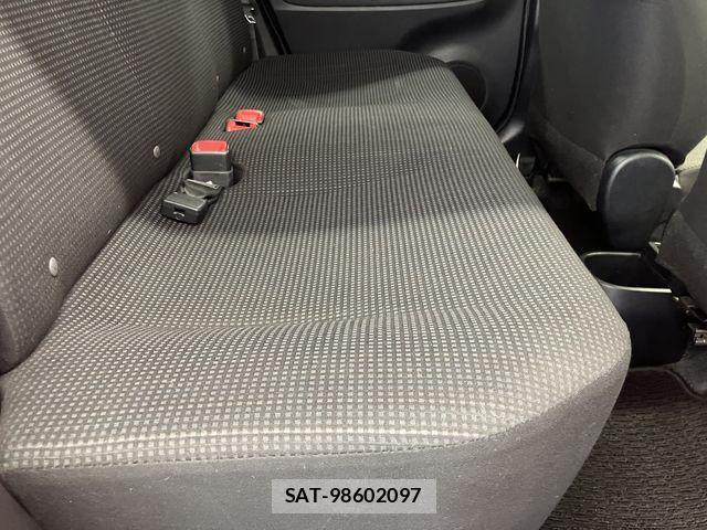 Toyota VITZ 2016-07 4395684-29