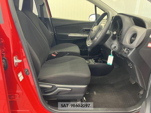 Toyota VITZ 2016-07 4395684-4