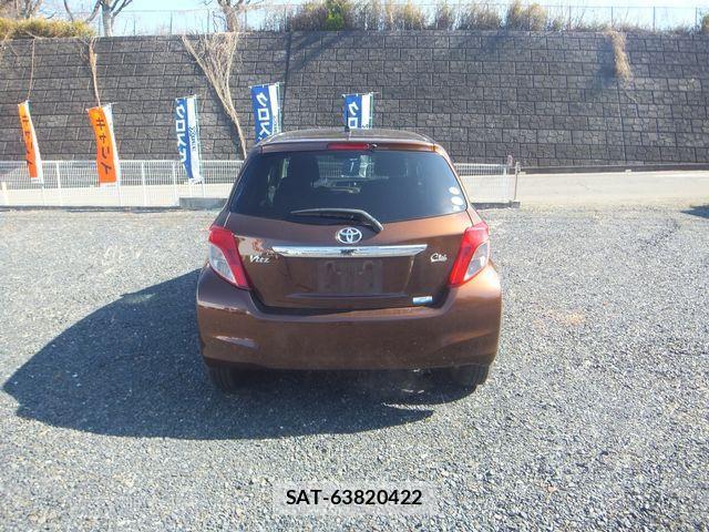 Toyota VITZ 2014-01 4603973-4