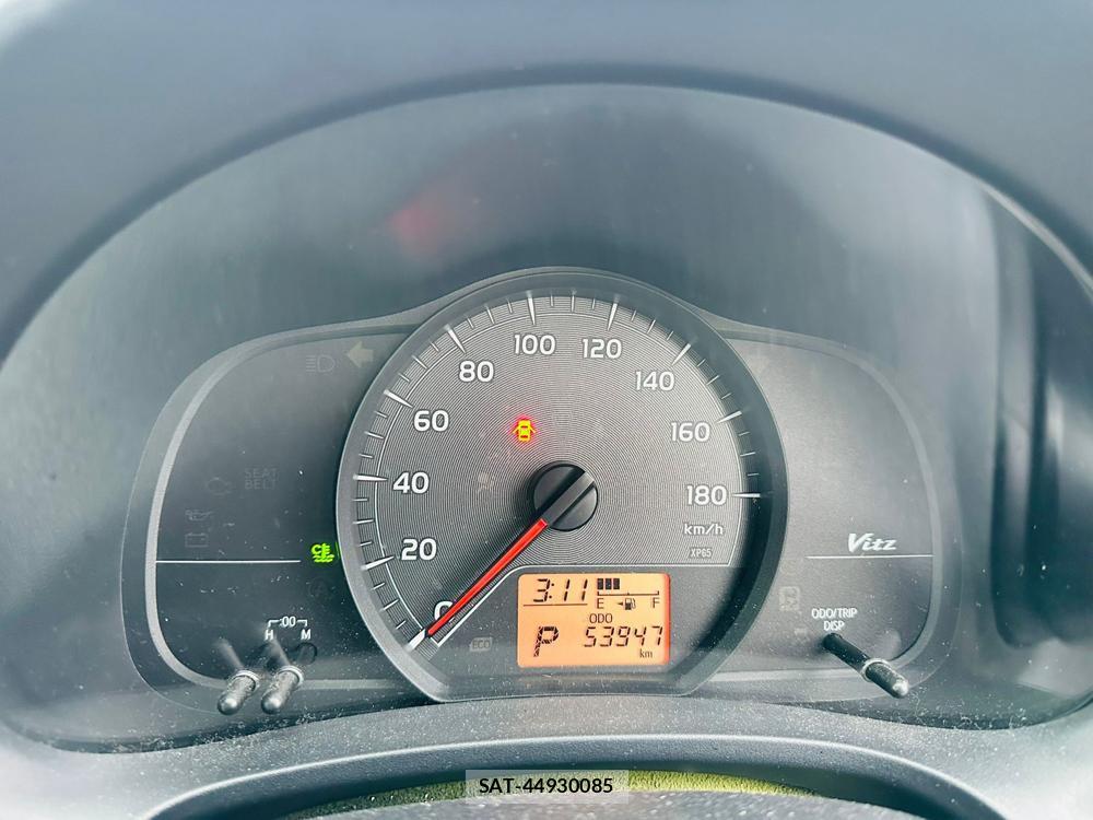 Toyota VITZ 2011 3926110-15