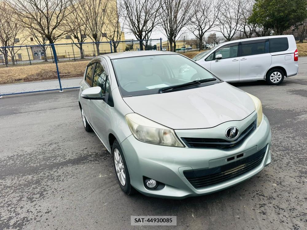Toyota VITZ 2011 3926110-6