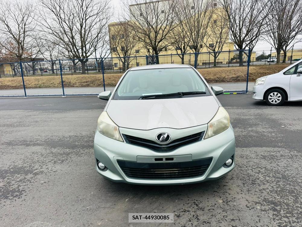 Toyota VITZ 2011 3926110-7