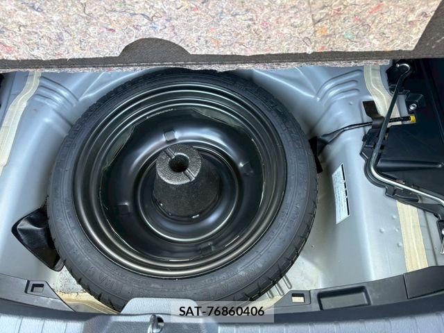 Toyota VITZ 2012-11 4992907-13