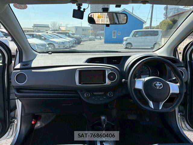 Toyota VITZ 2012-11 4992907-1