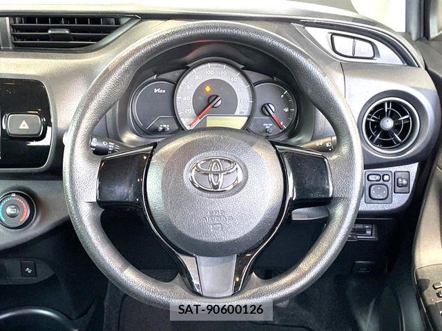 Toyota VITZ 2018-04 5882078-9