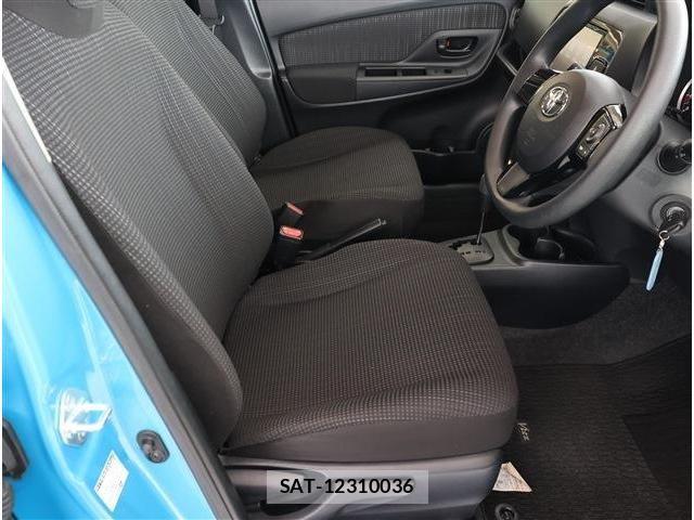 Toyota VITZ 2017-06 5882099-12
