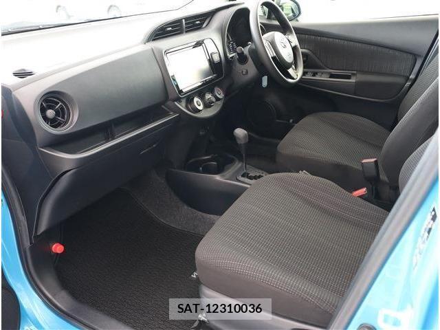 Toyota VITZ 2017-06 5882099-14