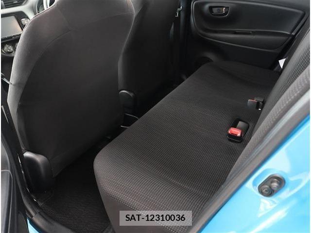 Toyota VITZ 2017-06 5882099-15