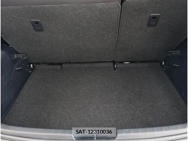 Toyota VITZ 2017-06 5882099-17