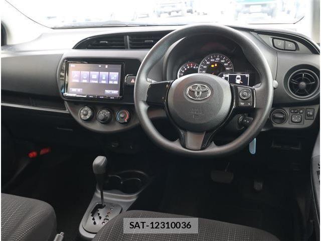 Toyota VITZ 2017-06 5882099-1