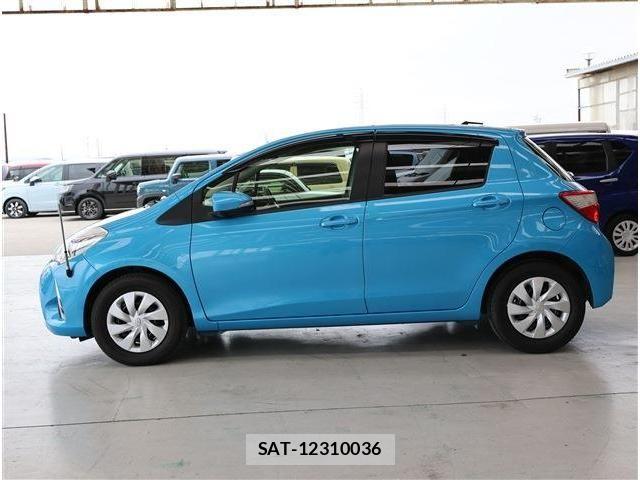 Toyota VITZ 2017-06 5882099-23