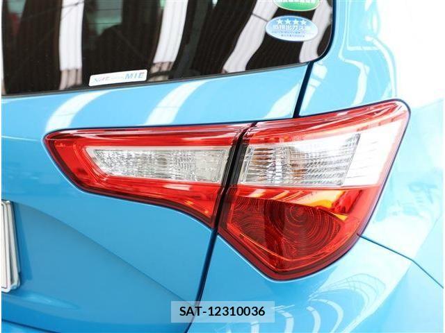 Toyota VITZ 2017-06 5882099-25