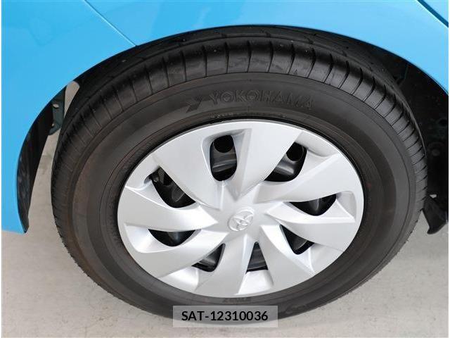 Toyota VITZ 2017-06 5882099-6