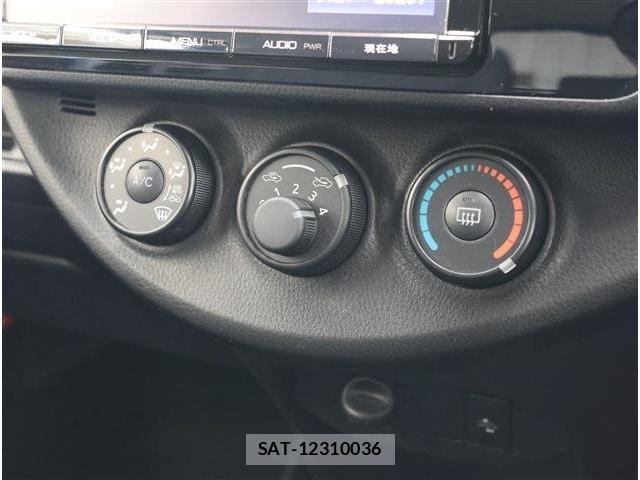Toyota VITZ 2017-06 5882099-8