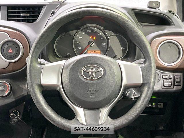 Toyota VITZ 2013-06 6022374-10