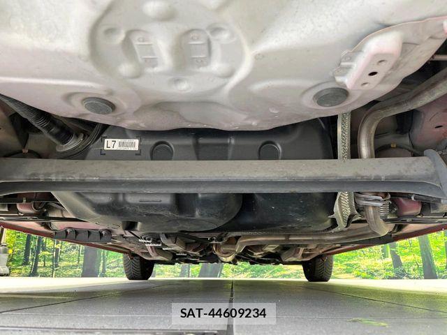 Toyota VITZ 2013-06 6022374-18