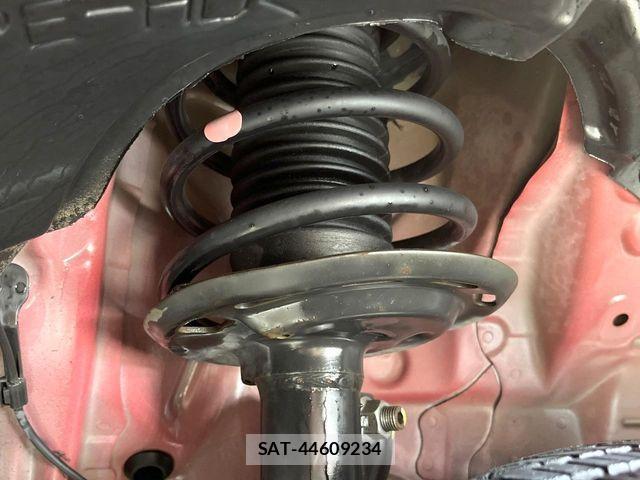 Toyota VITZ 2013-06 6022374-19