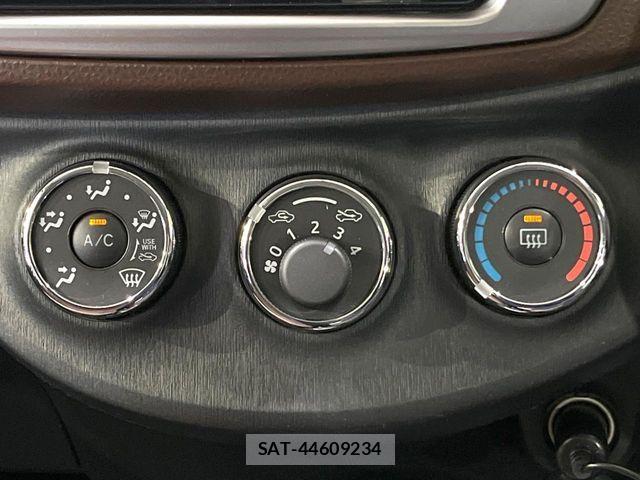 Toyota VITZ 2013-06 6022374-6