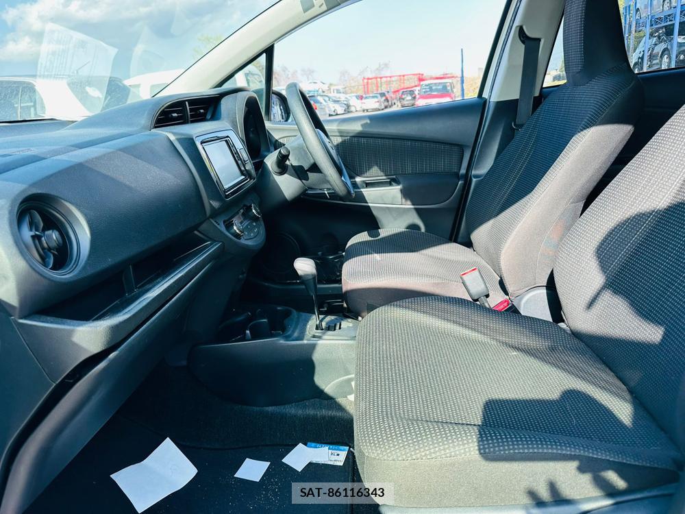 Toyota VITZ 2019 5852478-10