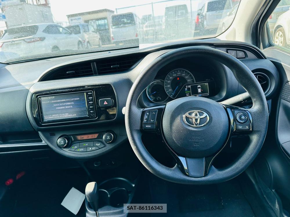 Toyota VITZ 2019 5852478-13