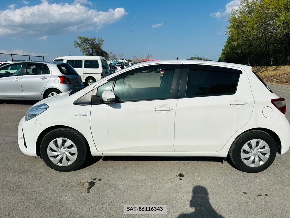 Toyota VITZ 2019 5852478-1