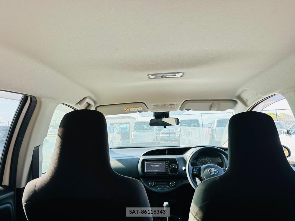 Toyota VITZ 2019 5852478-25