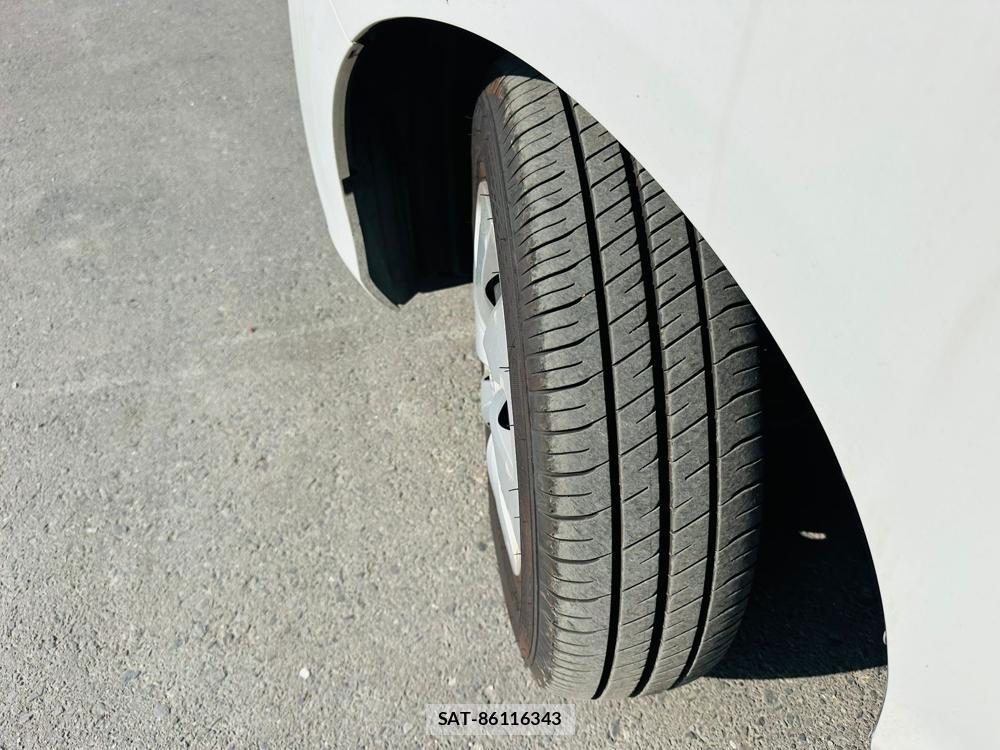 Toyota VITZ 2019 5852478-32