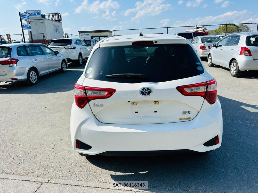 Toyota VITZ 2019 5852478-3
